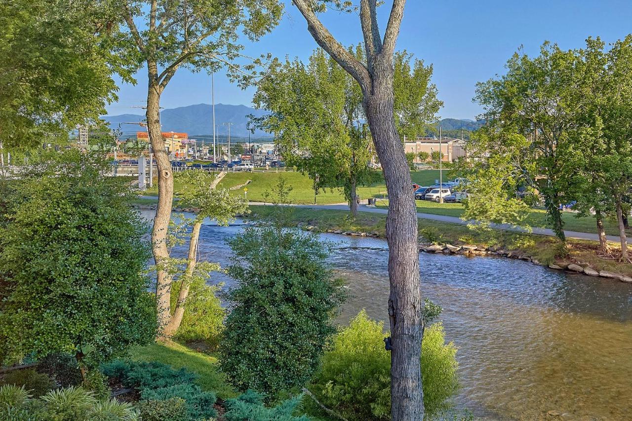 The Inn On The River Pigeon Forge Exteriér fotografie