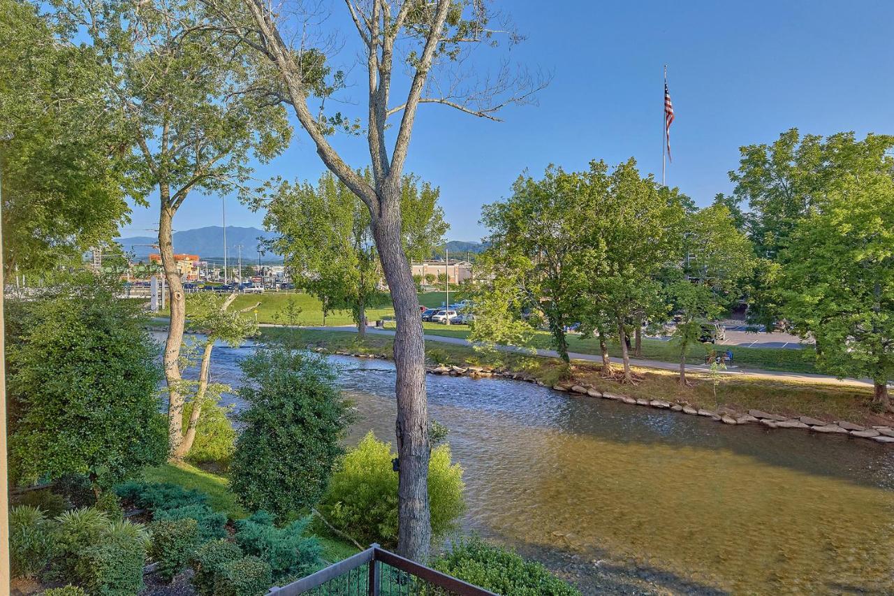 The Inn On The River Pigeon Forge Exteriér fotografie