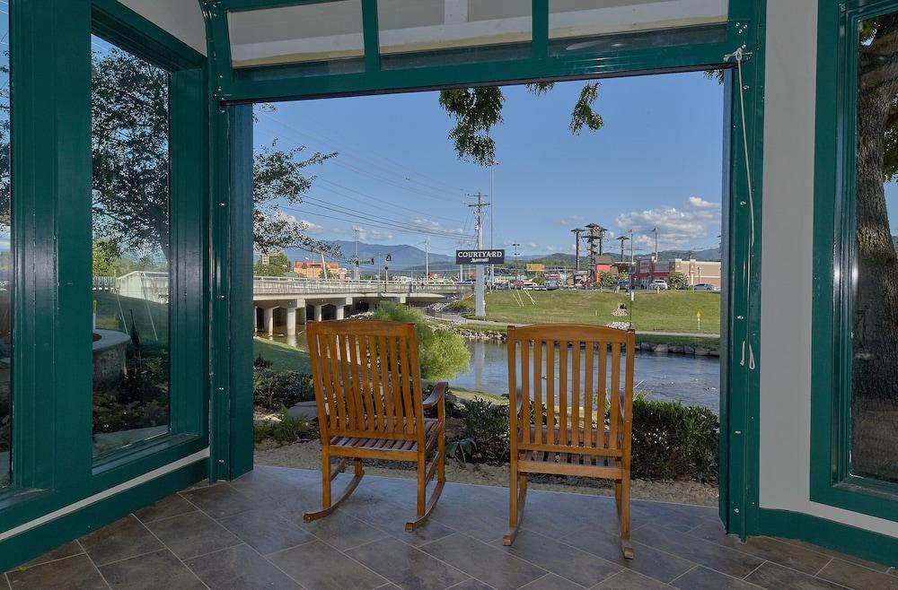 The Inn On The River Pigeon Forge Exteriér fotografie