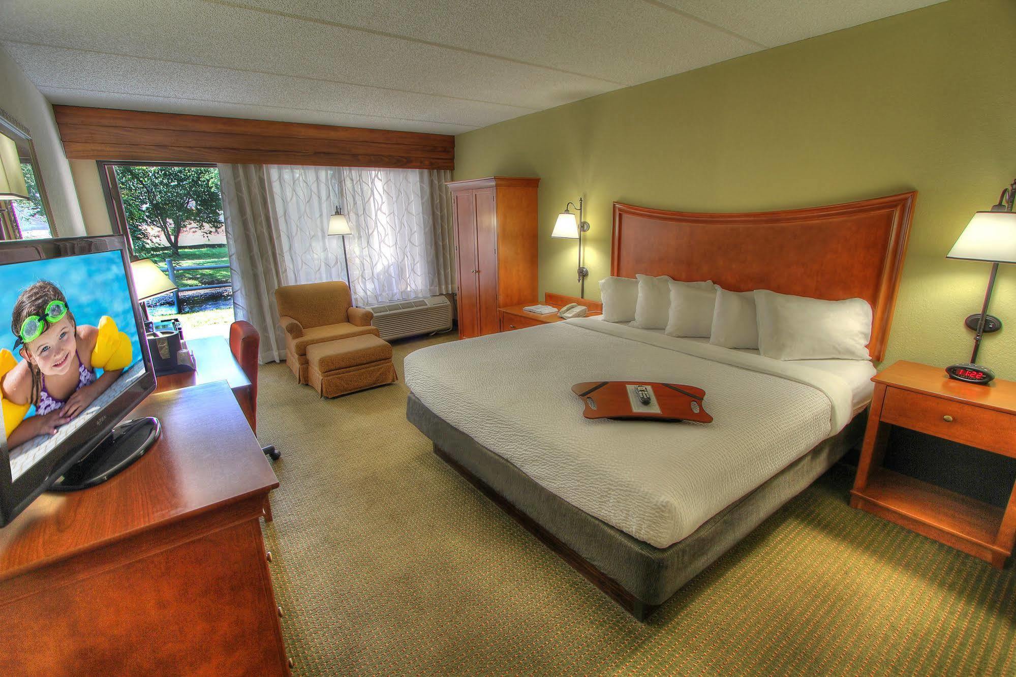 The Inn On The River Pigeon Forge Exteriér fotografie