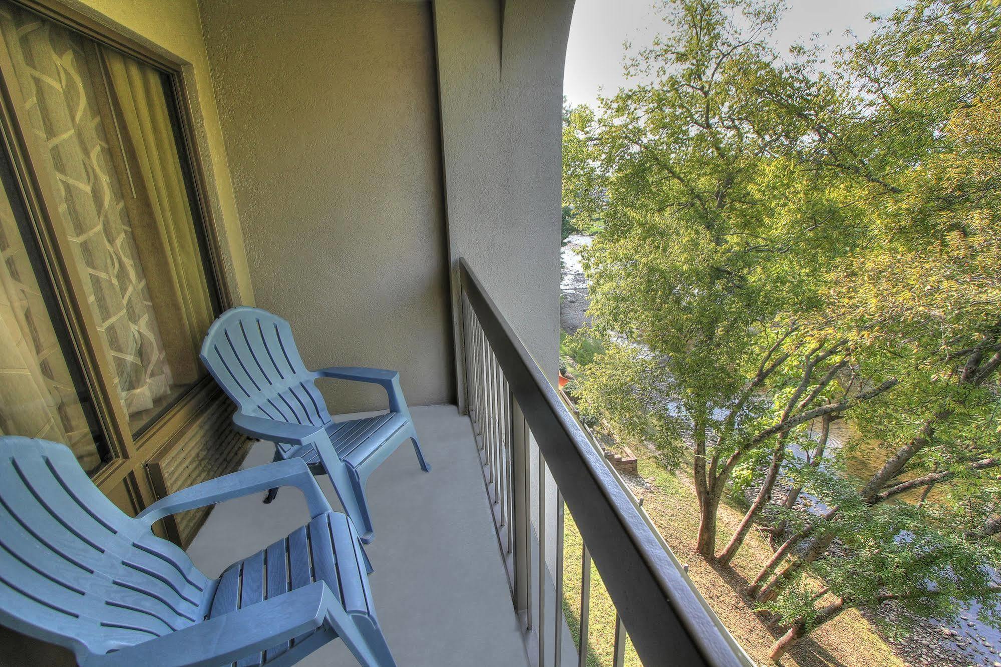 The Inn On The River Pigeon Forge Exteriér fotografie